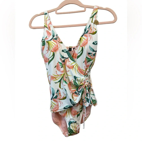 Niptuck Swim | Amanda One Piece Swimsuit (8) - Picture 1 of 9